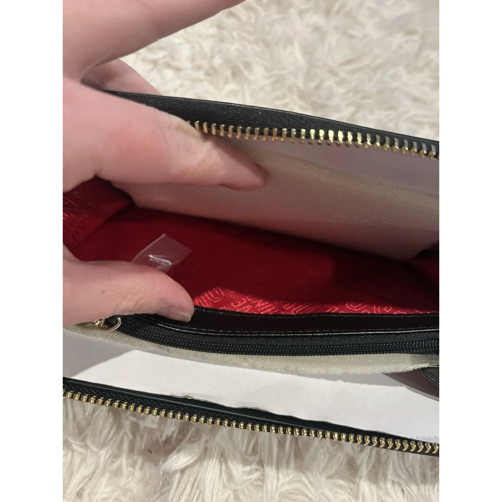 LOVE MOSCHINO Black Vegan Leather Gold Heart Studded Full Zip Wallet Red Inside - Image 6