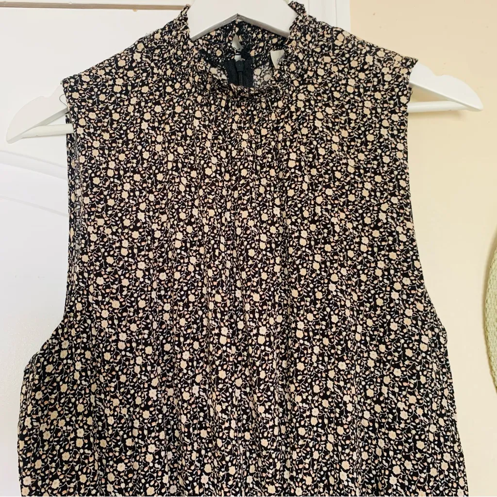 Blue Rain Boutique Brand Black & Tan Floral High Mock Neck Jumpsuit | Size: M Size M - Image 4