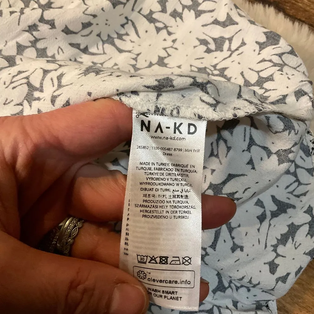 NA-KD Mini Frill Dress 32 XXS Frill Neck‎ Tie Long Sleeve Floral Black White - Image 2