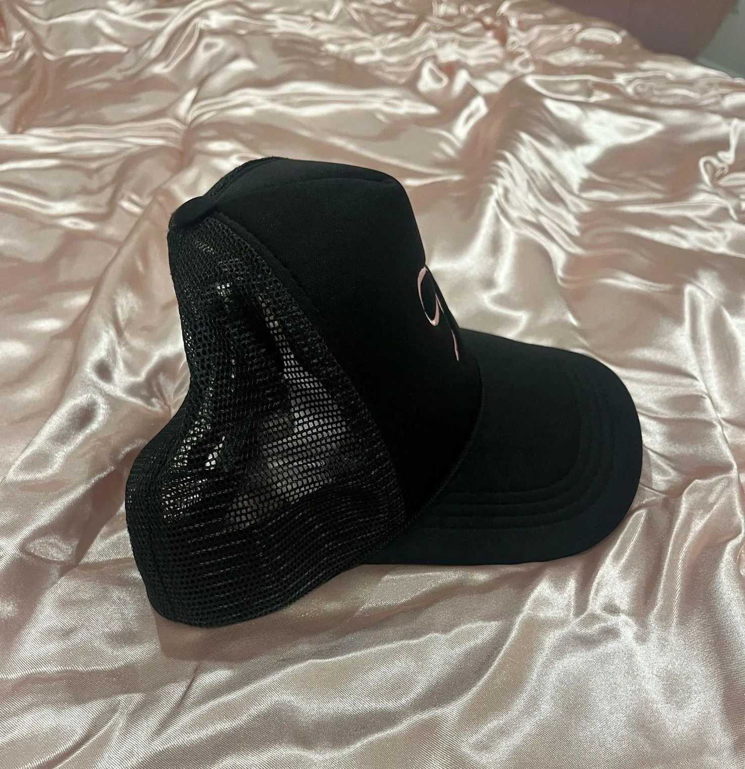 Black Trucker Hat w/ pink bow - Image 2