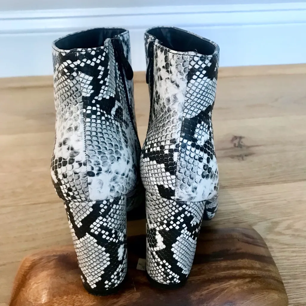 Lulus Ottava Black and White Snake High Heel Booties Size 8 - Image 3