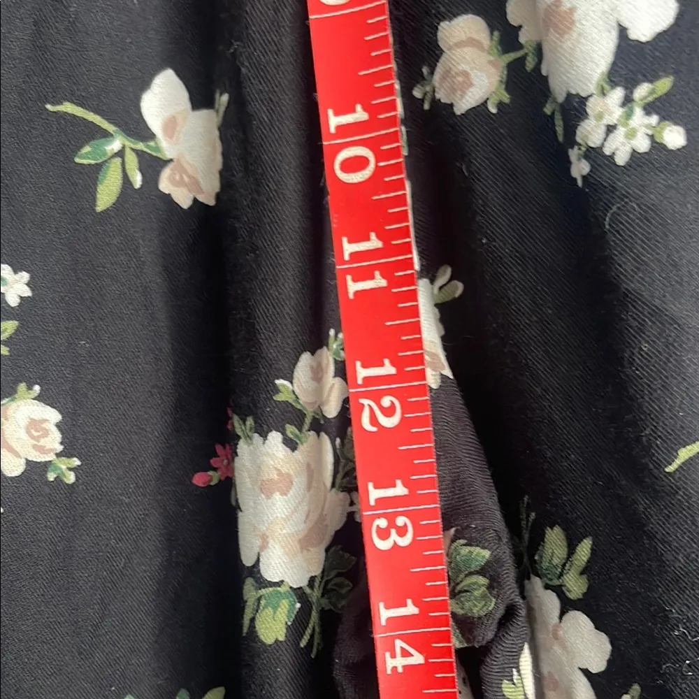 HOLLISTER Floral Black Wide-Leg Pants with elastic waistband & side pockets - Image 5