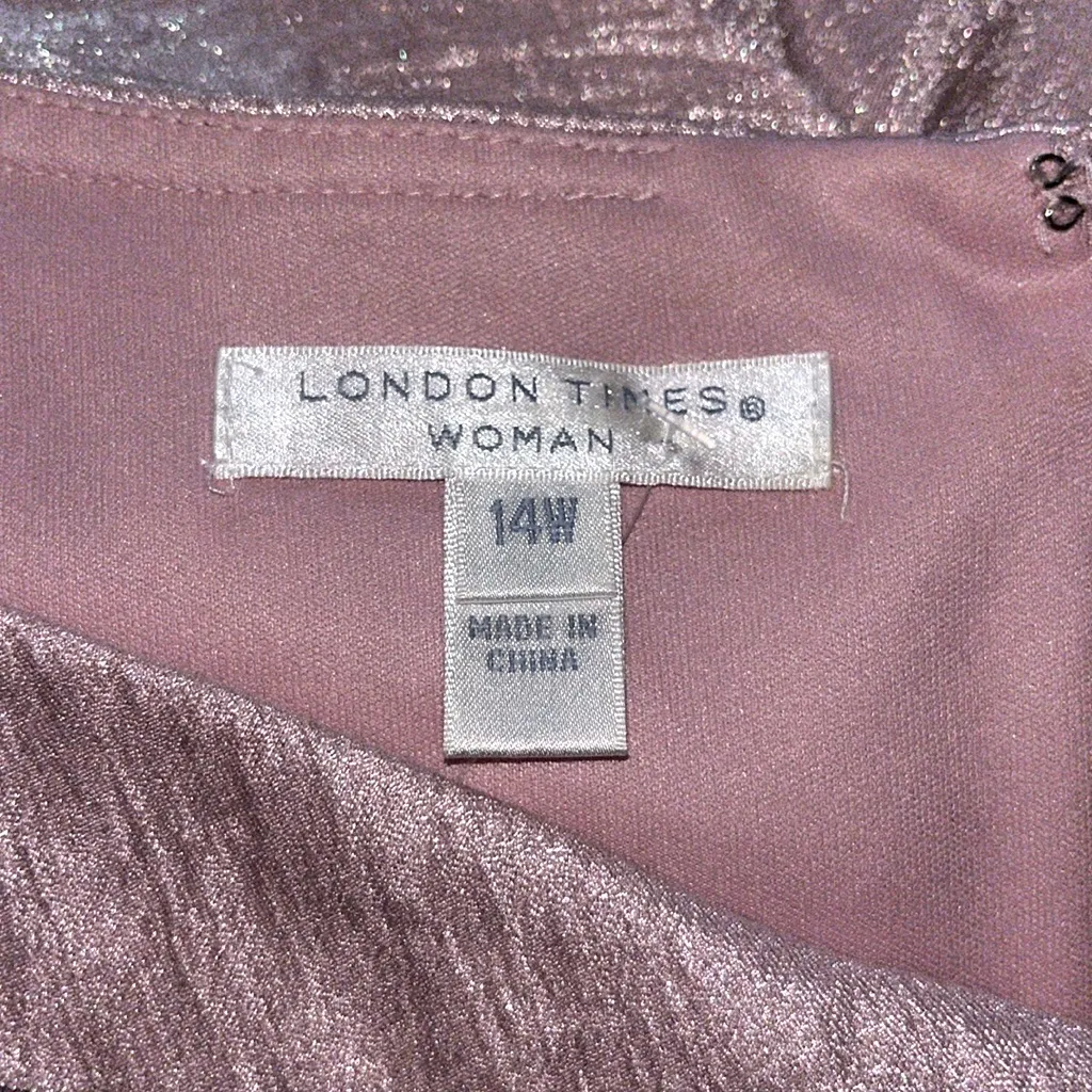 London Times Sleeveless Scoop Neck Ruffle Sheath Dress - Image 5