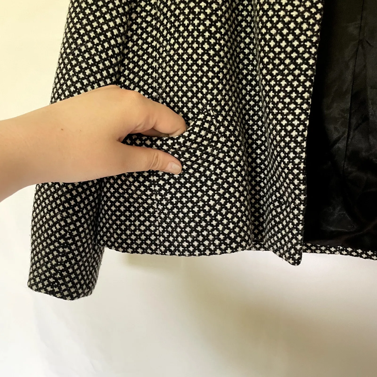 Banana Republic wool black and white checkered cropped business casual jacket 4 - Image 5