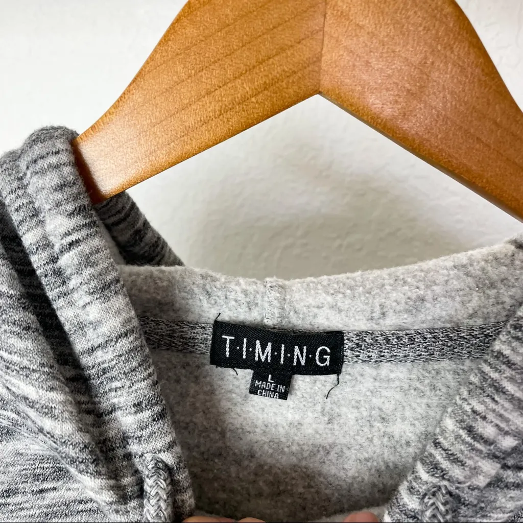Timing Heather Hoodie Size L - Image 7