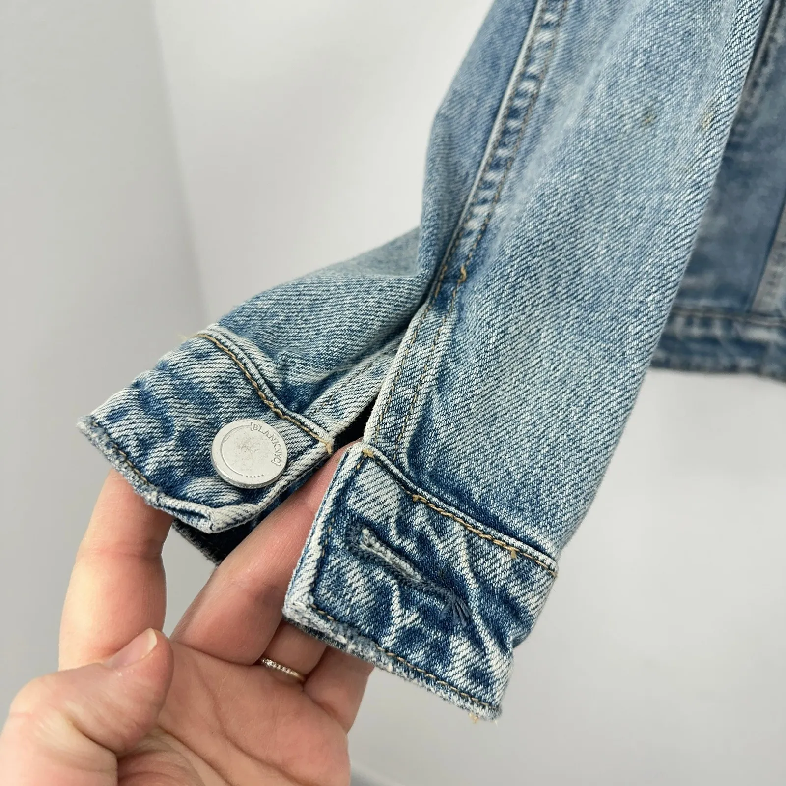 BLANKNYC Women's Denim Jacket Light Wash Distressed Casual Country Festival Blue - Image 3