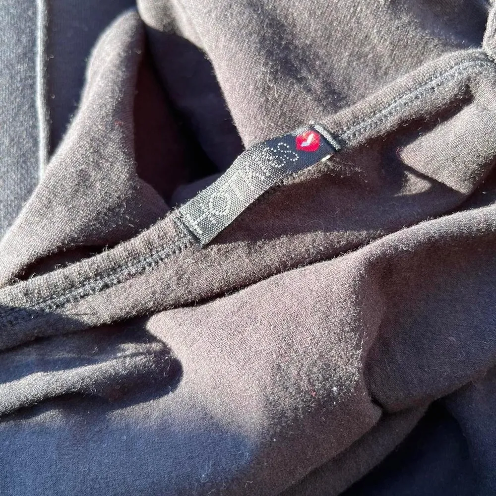 HotKiss - Hot KISS cami tank top with a white trim at the neck - Image 3