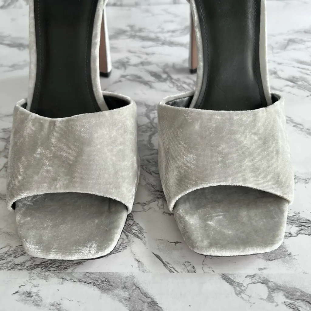 Marc Fisher Harlin Sandals Velvet Ankle Strap Gray Block Heel 10 Cocktail Party - Image 6