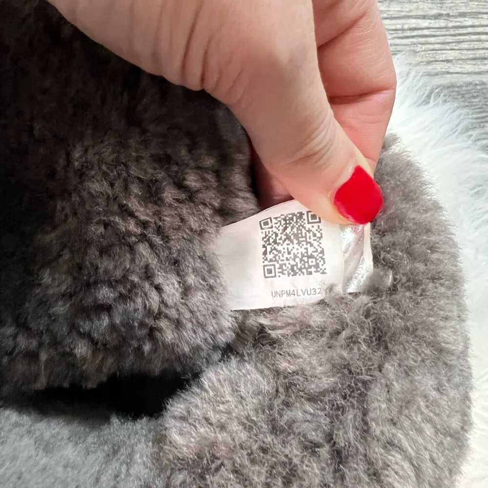 Ugg Bailey Button II Boot in Gray - Image 7