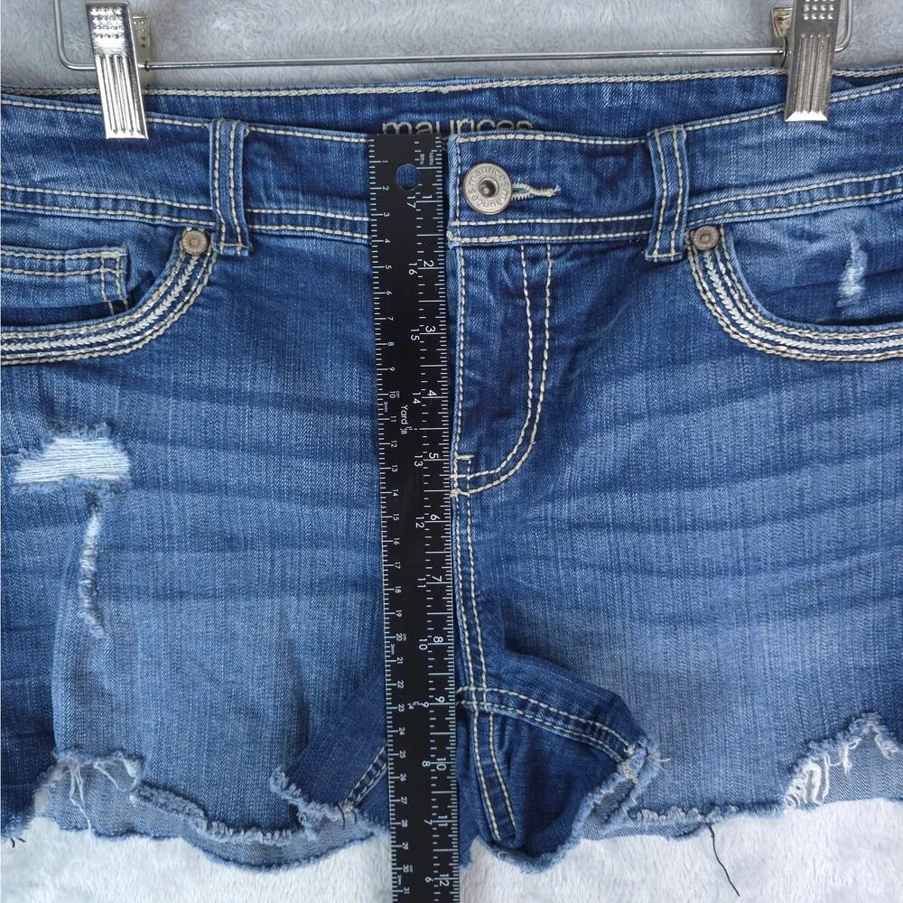 Maurices Shorts Womens 11/12 Blue Denim Cutoff Booty Hotpants Distressed 3" - Image 6
