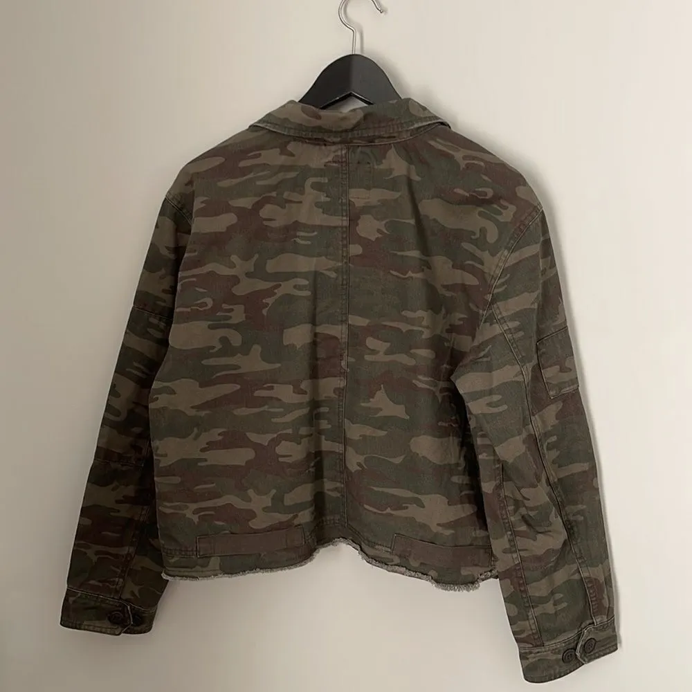 Sanctuary designed in LA. Camo‎ Jacket. Size XL - Image 4