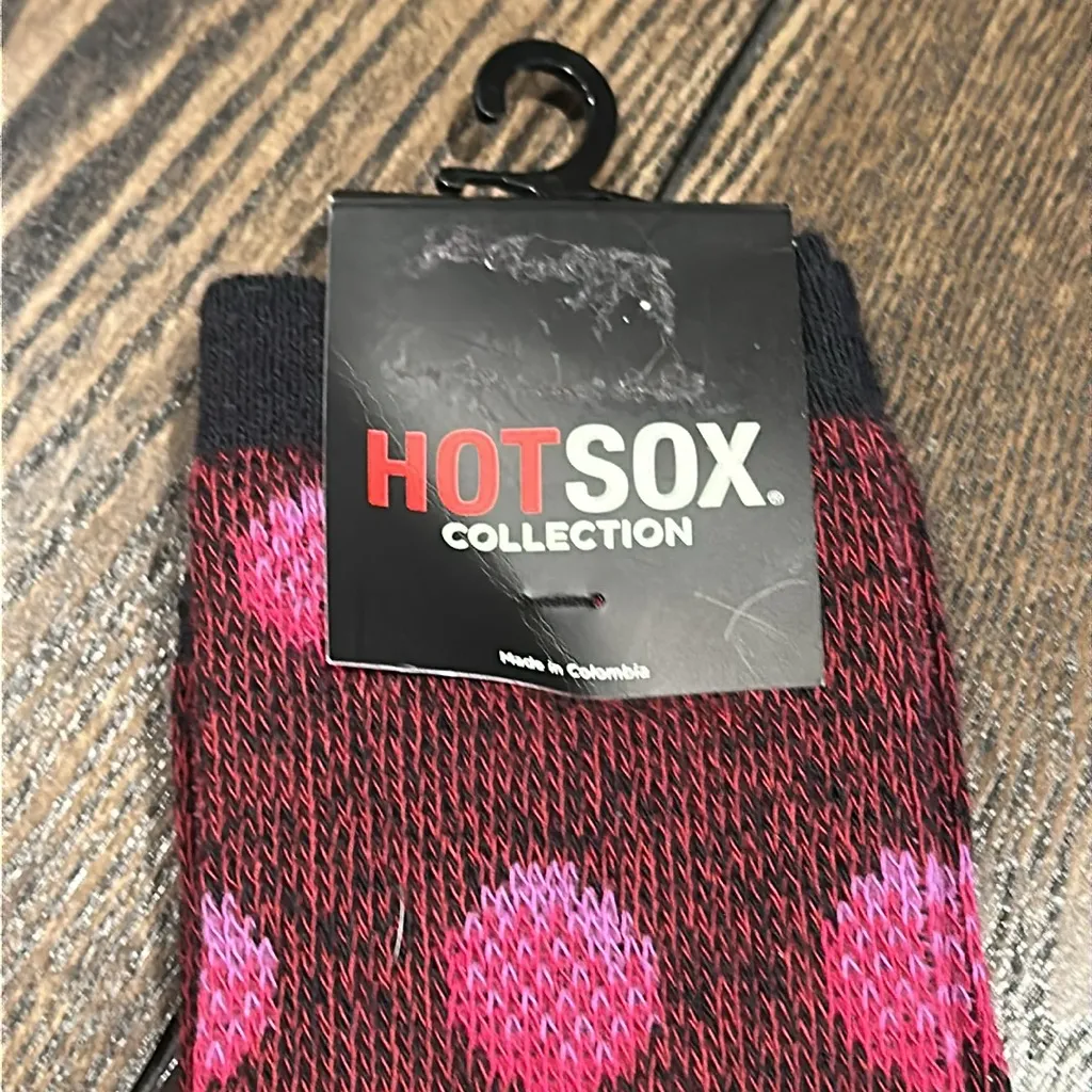 Hotsox Original Soft Touch Pink Dot Crew Socks NEW Size 9 - Image 4