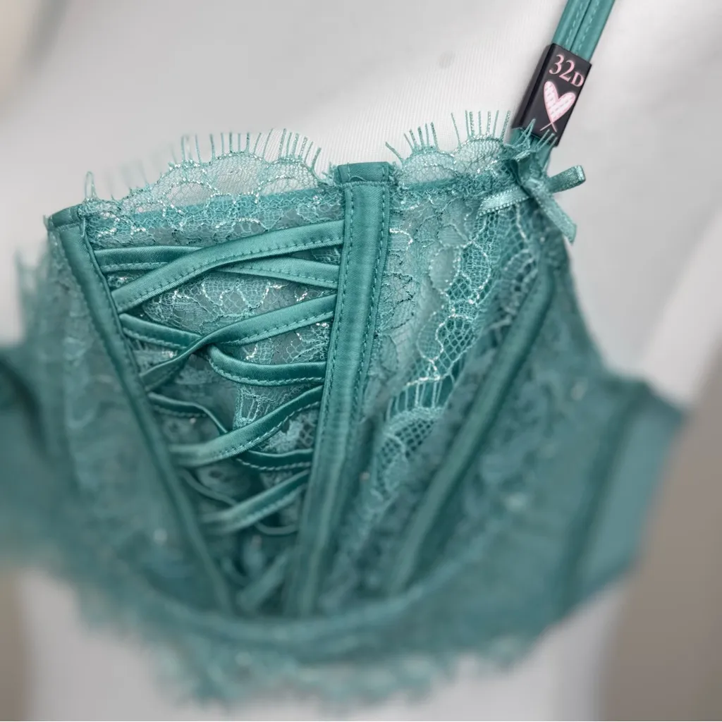 Victoria's Secret Dream Angels Wicked Seaglass Green Lace Push Up Bra 32D - Image 2
