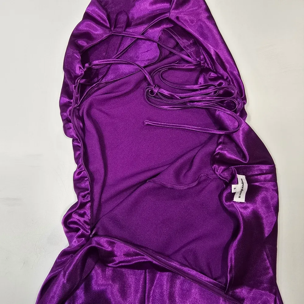 Superdown Lanthea Maxi Dress in Purple - Image 11