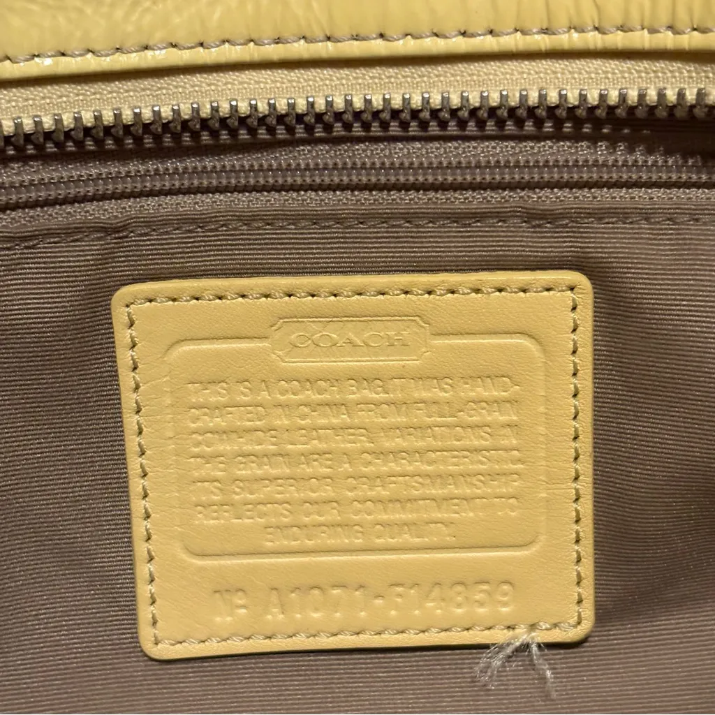 Coach Y2K Gallery East West Yellow Patent Leather Pleated Tote - Image 8