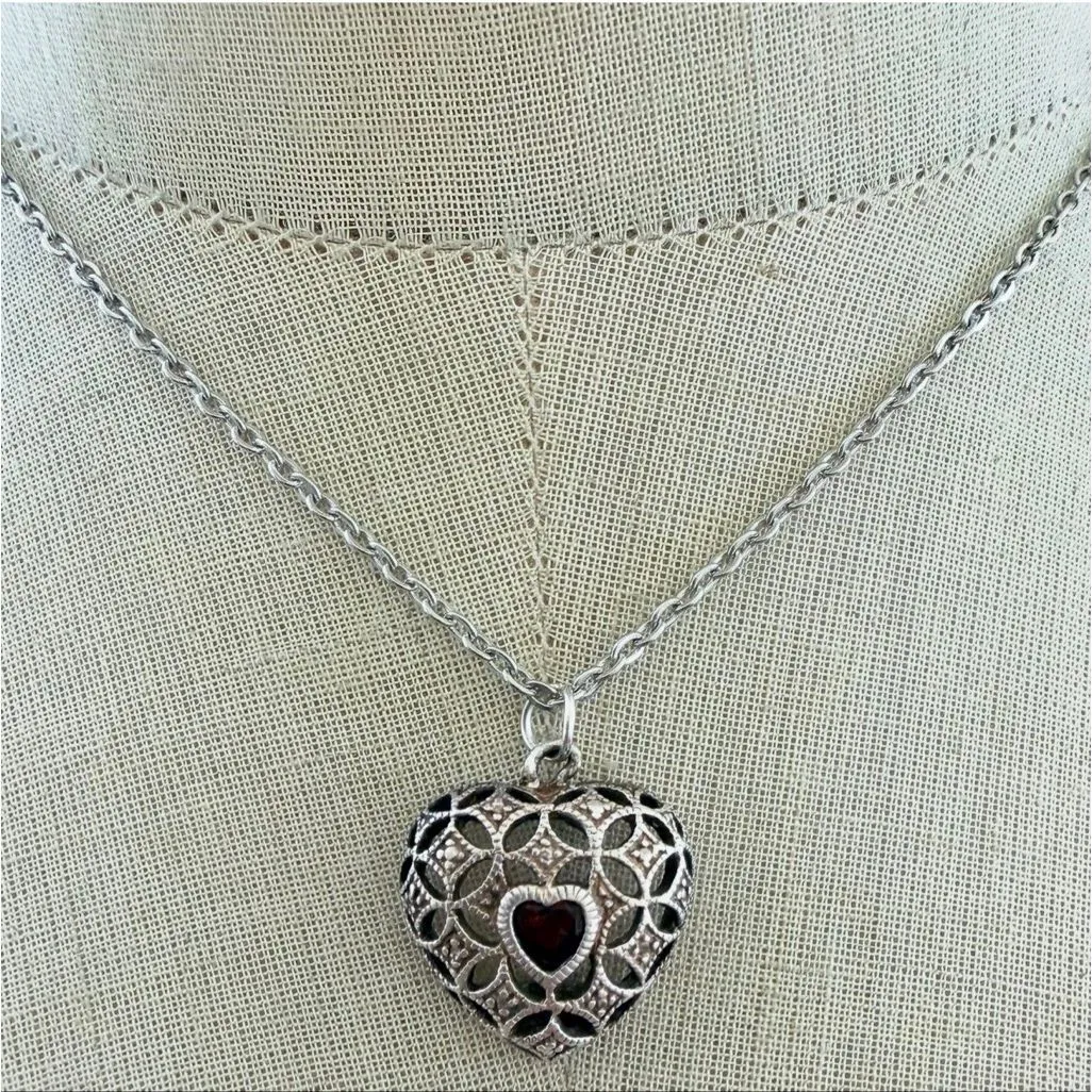 Avon Sterling Silver Openwork Heart Locket Pendant Necklace - Image 2