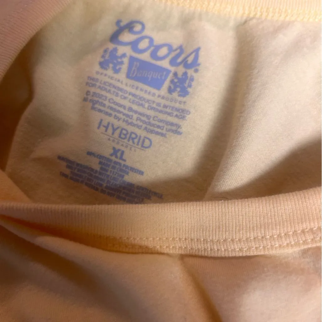 Coors Banquet vintage logo t-shirt Size L/XL - Image 5