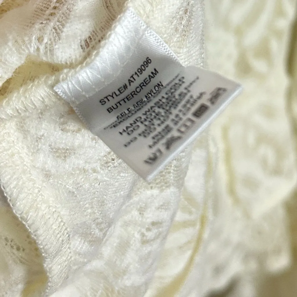 ASTR the Label Tiered Bell Sleeve Lace Top in Buttercream Size X-Small - Image 7