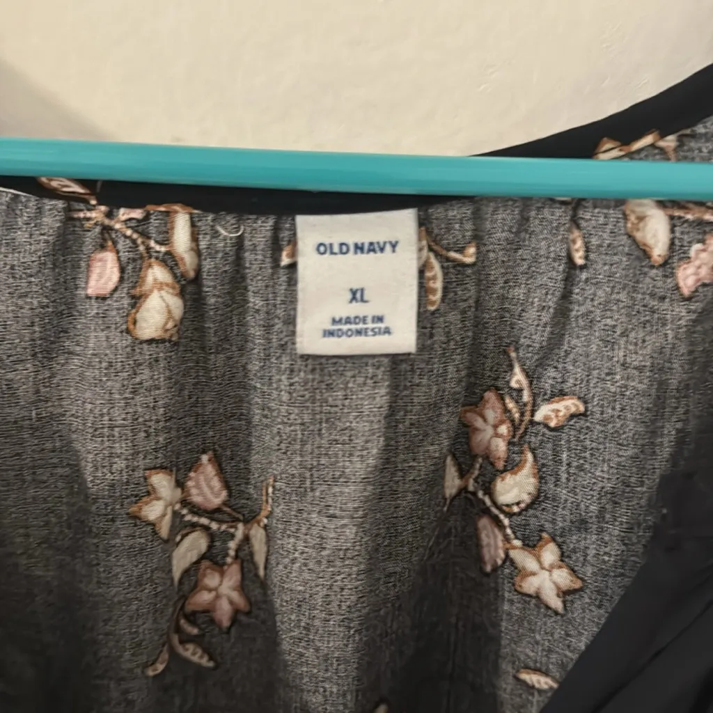 Black, flowery dress NWT Xl from Old Navy Black - Image 3