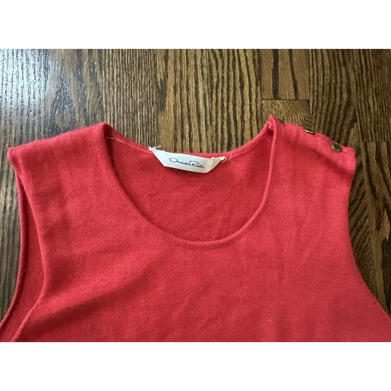 Oscar‎ De La Renta Sleeveless Sweater Tank Red Large Cashmere Feel Missing Tag - Image 4