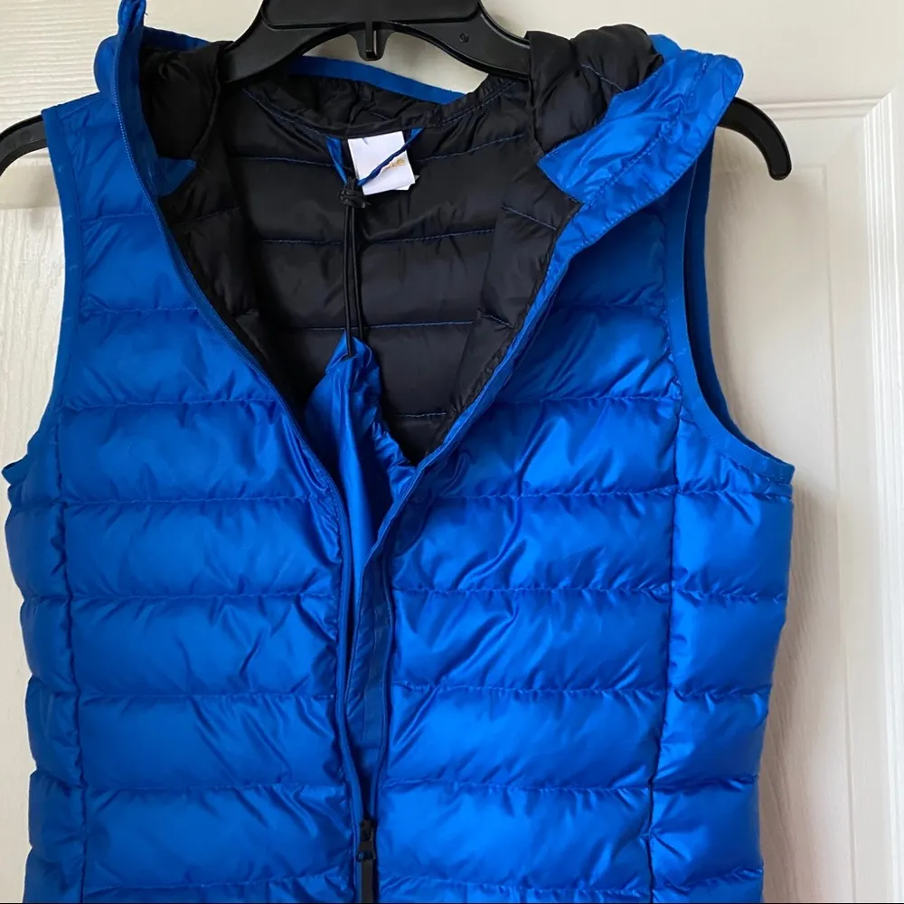 Lole blue ultra lite down quilted puffer hooded vest sz XS - Image 5