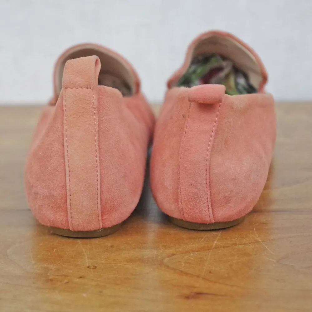 Banana Republic Slight Wedge Salmon Colored Suede Loafers. - Image 8