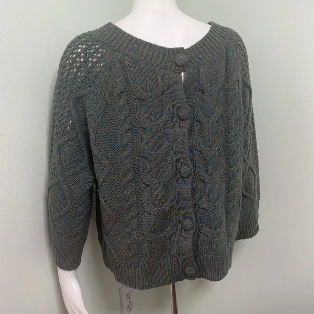 ANTHROPOLOGIE Far Away From Close Button Back Wool Sweater Medium - Image 4
