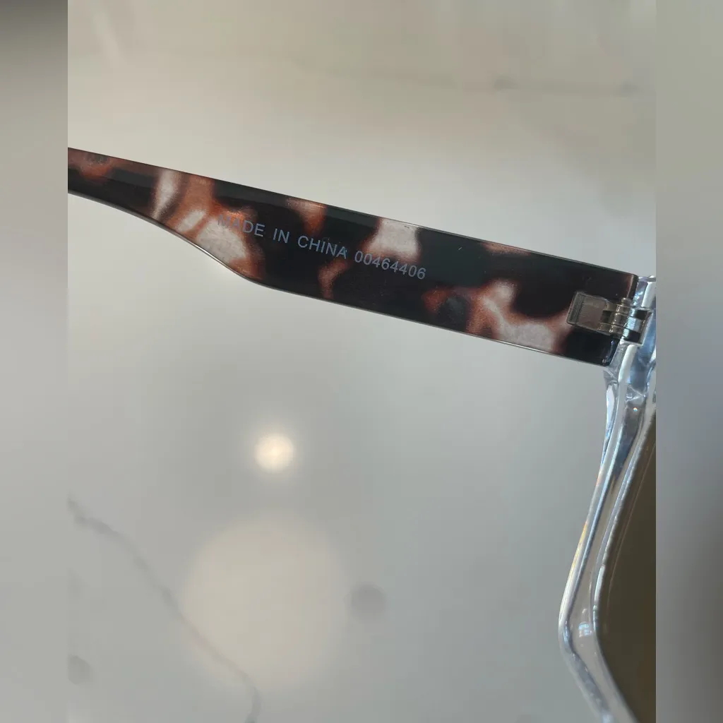 Square Sunglasses in Clear Acetate with Brown/Grey Lenses and Tortoiseshell Arms - Image 9