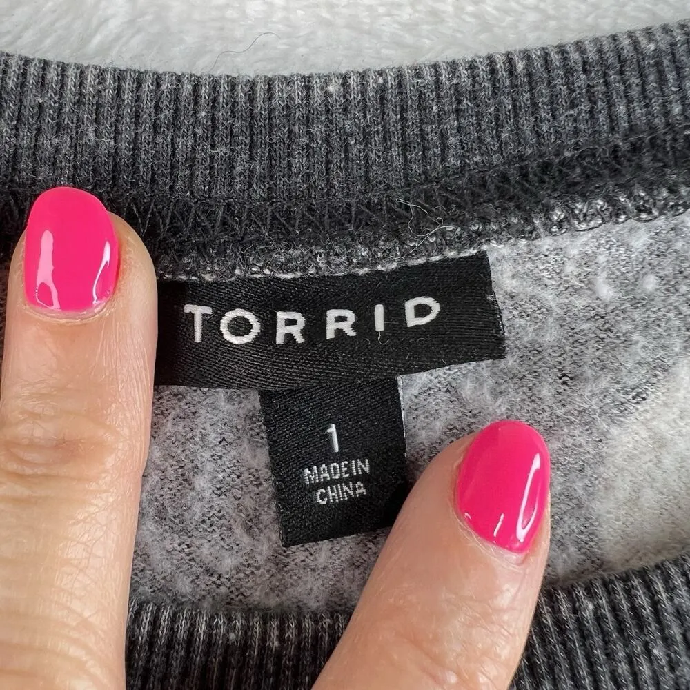 Torrid Plus 1X Sweatshirt Skulls Tunic Classic Fit Cozy Fleece Crew Neck Raglan - Image 5