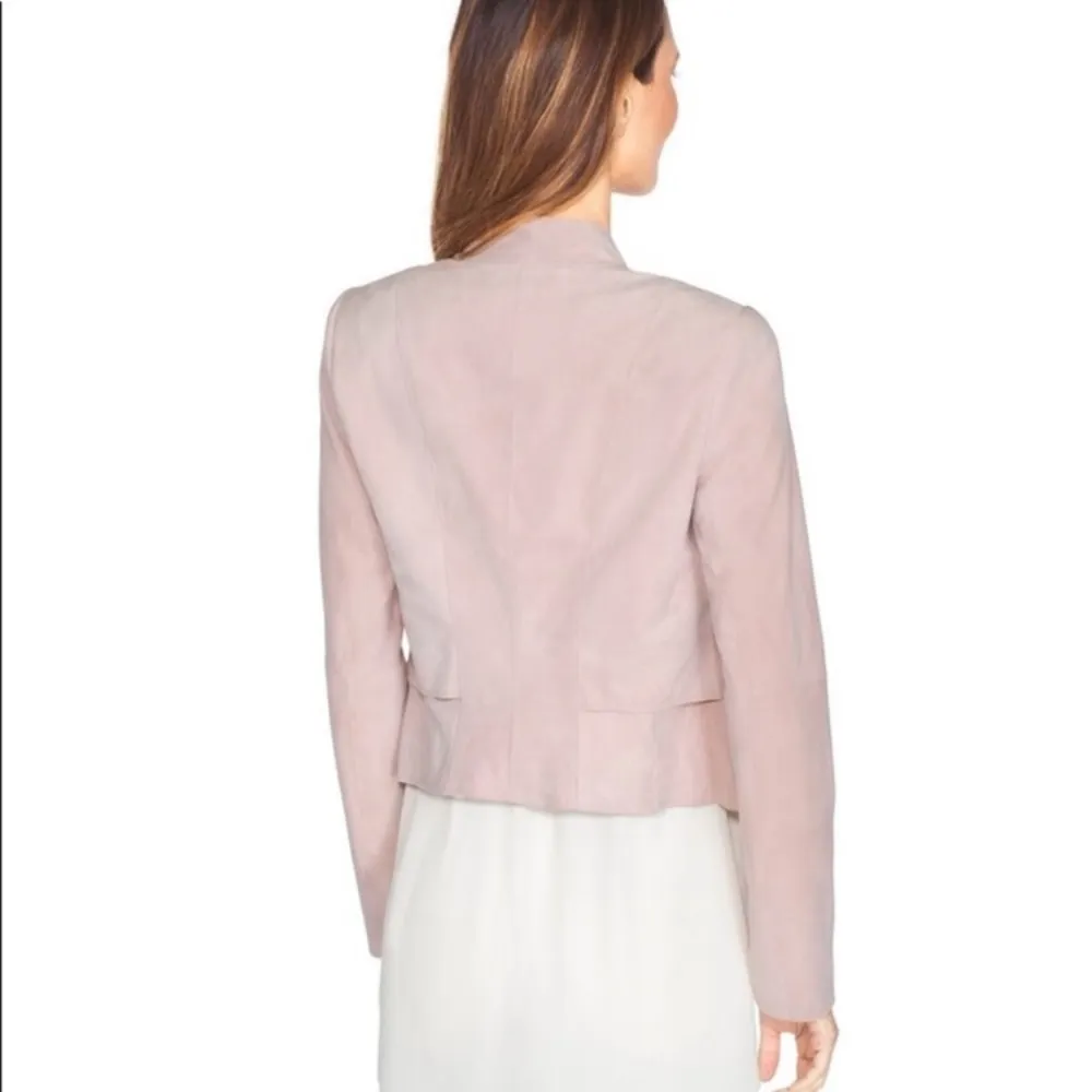 White House Black Market 100% leather suede jacket. Size small. Light pink - Image 2