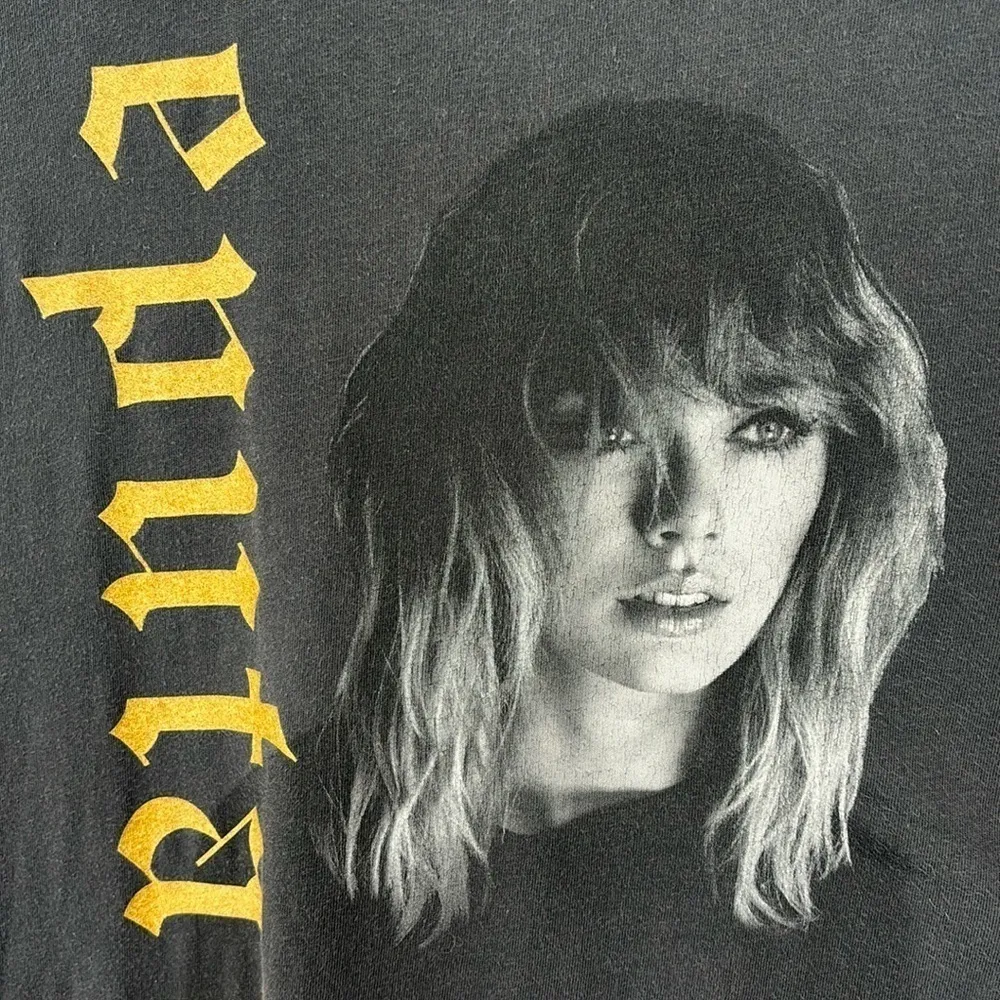 Taylor Swift Reputation Stadium Tour Tee Official Merch Women’s Size Large Black - Image 2