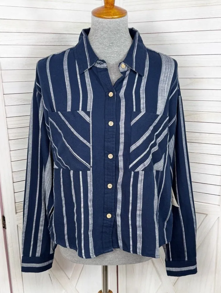 Sandy & Sid Striped Long Sleeve Button Up Crop Shirt Blue White Large - Image 1