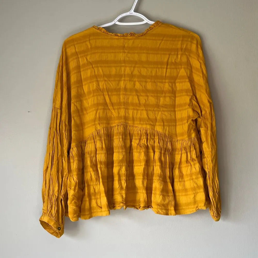 Lucky Brand V-Neck 1/2 Sleeve Cropped Mustard Yellow Top Size Small - Image 2