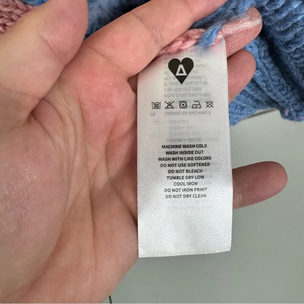 Aelfric Eden Colorful Rainbow Fringe Sleeve Chunky Knit Sweater Size Medium - Image 5