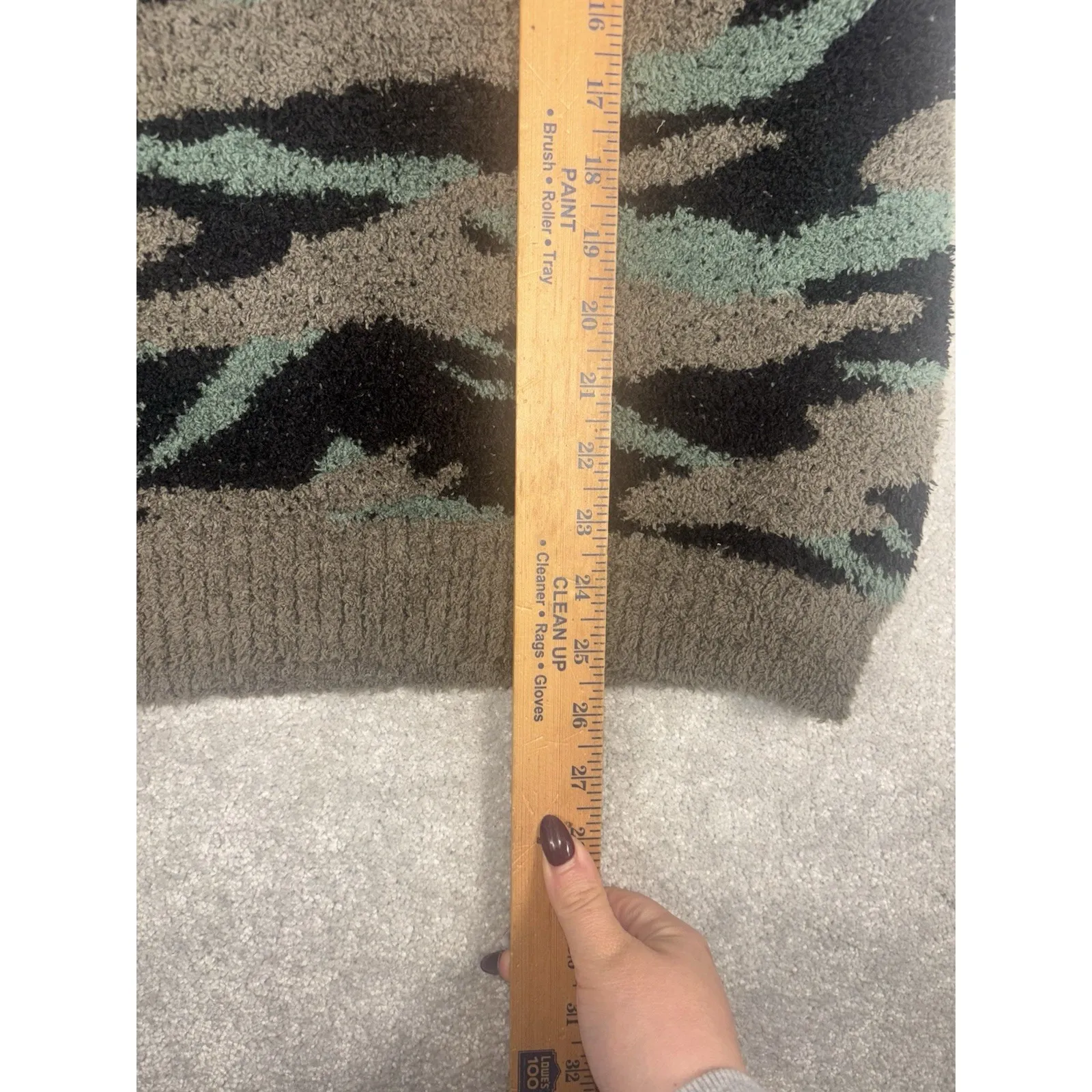 Barefoot Dreams CozyChic Seaside Crew Neck Pullover Sweater Camo Size Large - Image 8