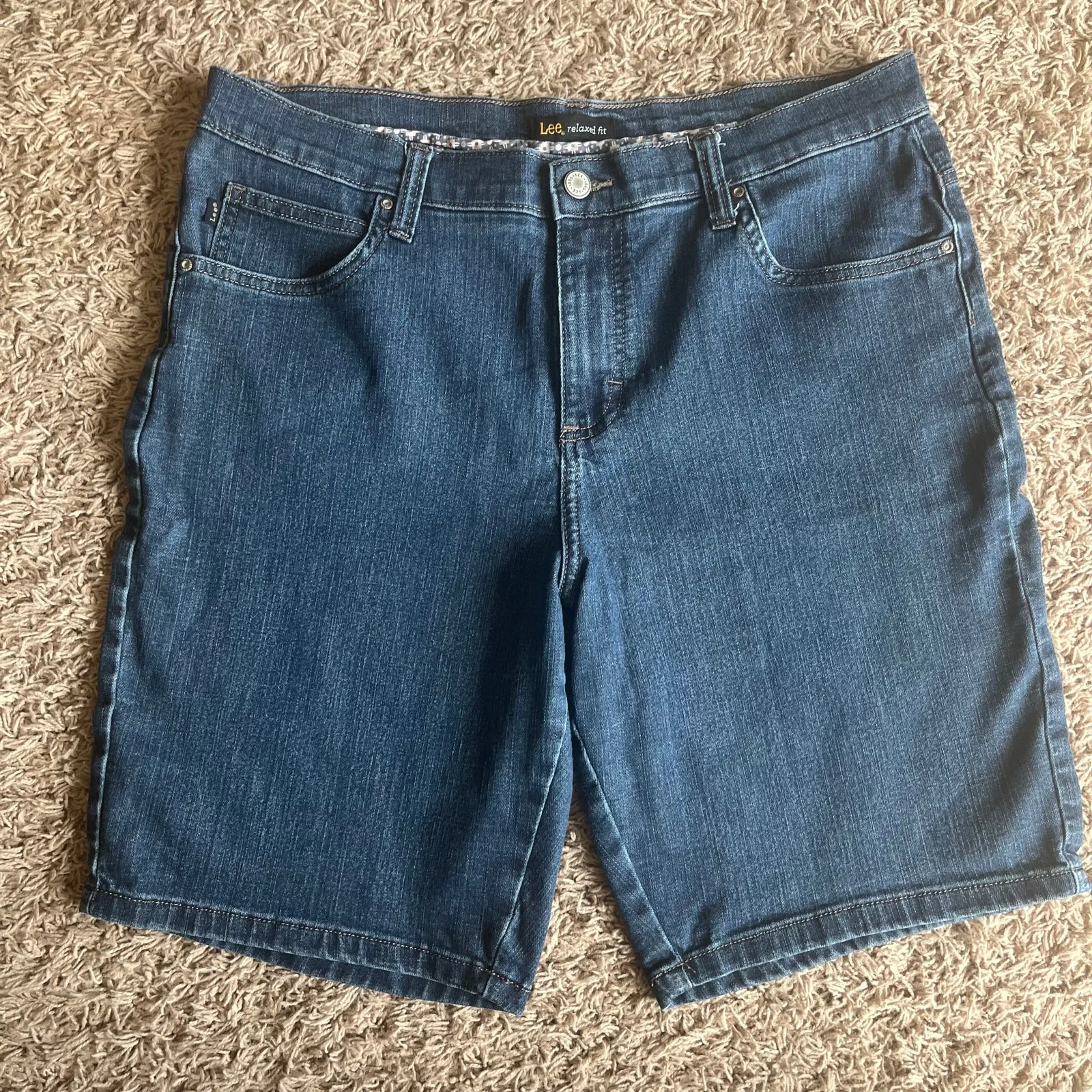 Lee  Dark Wash Relaxed Fit Jean Shorts Size 12 regular - Image 9