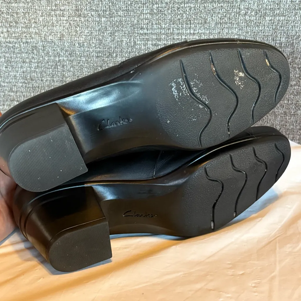 Clarks Emslie Warbler Black Leather Pumps‎ Woman’s Sz 8 Office Shooties Comfort - Image 6