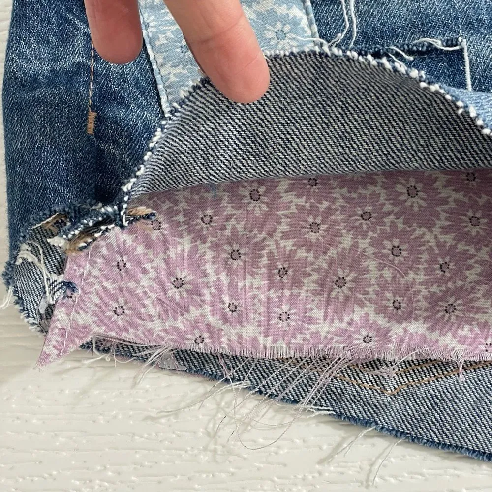 NWT American Eagle Jean Shorts ALTERED Cheeky Cut Off Patchwork Denim‎ Size 8 - Image 7