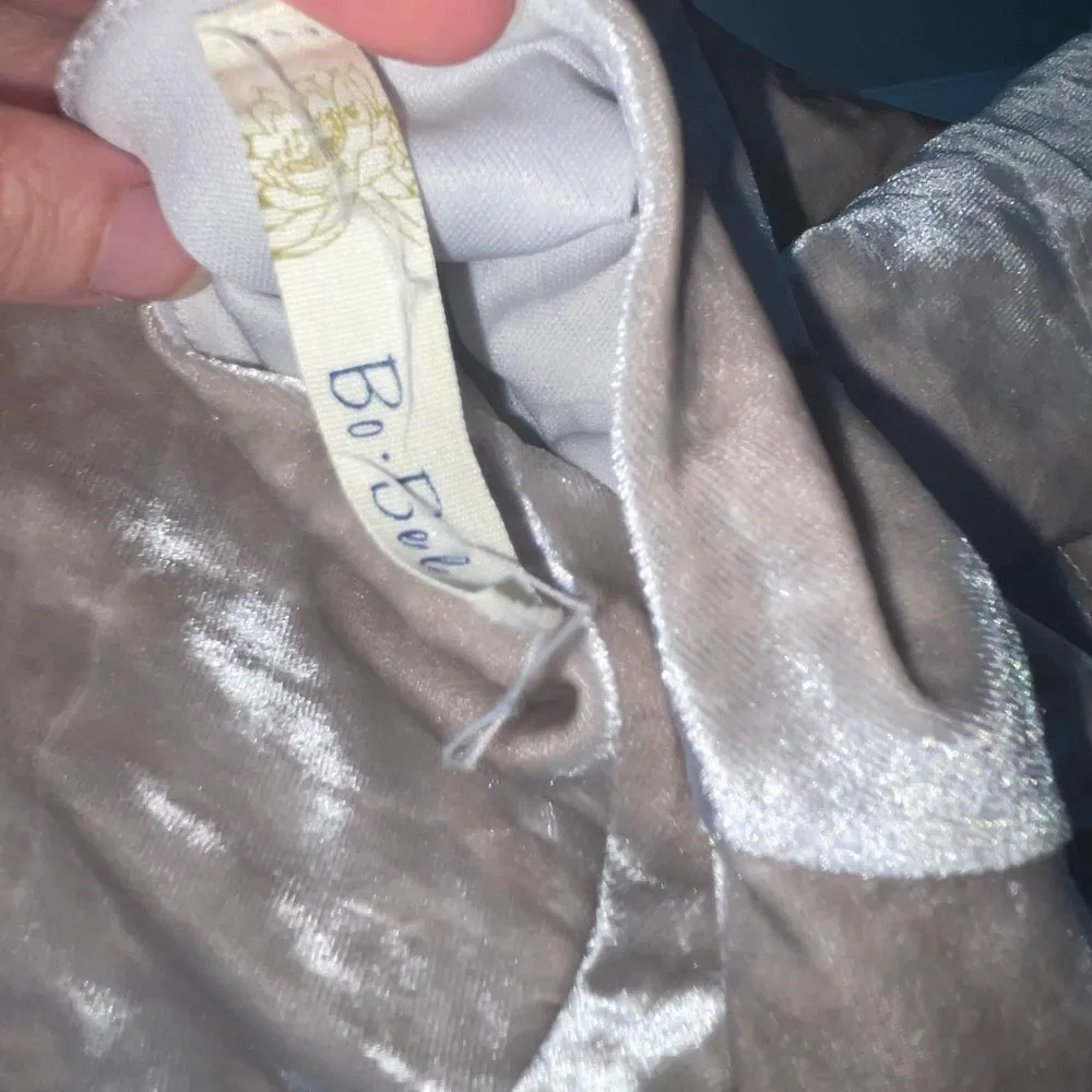 Bo Bel Pink Velvet V-Neck Dress Ruffle Sleeve Small - Image 3