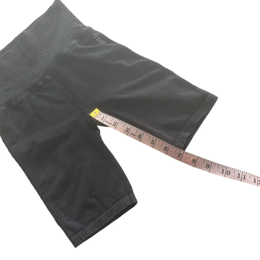 FREE PEOPLE MOVEMENT‎ Good Karma Bike Shorts Washed Black Laser Cut Gray XS/S - Image 9