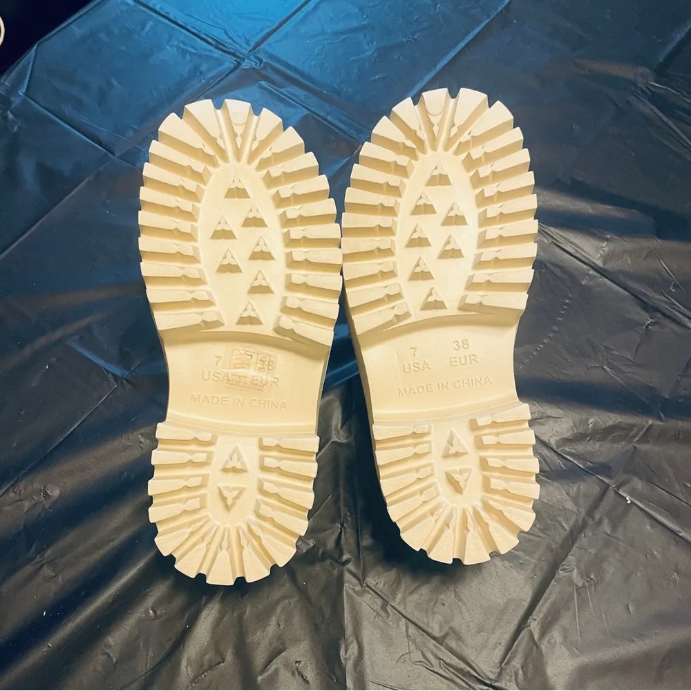 NWT Jeffrey Campbell Summertime Sandals - Women Size 7 - Sea Salt (Cream) - Image 5