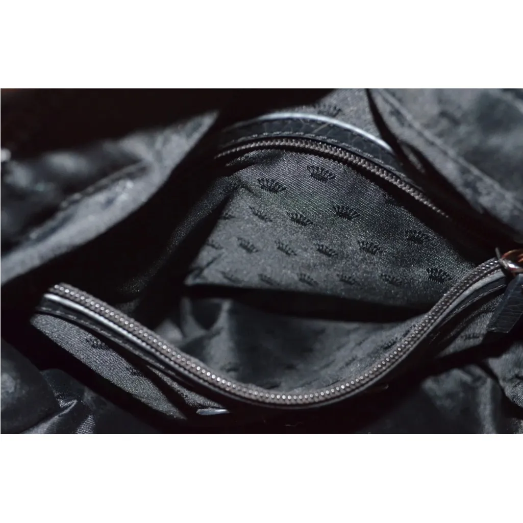 Juicy Couture Tote Bag Purse Black 100% PU Shell Rubber Pink Lips Kiss Emblem - Image 6