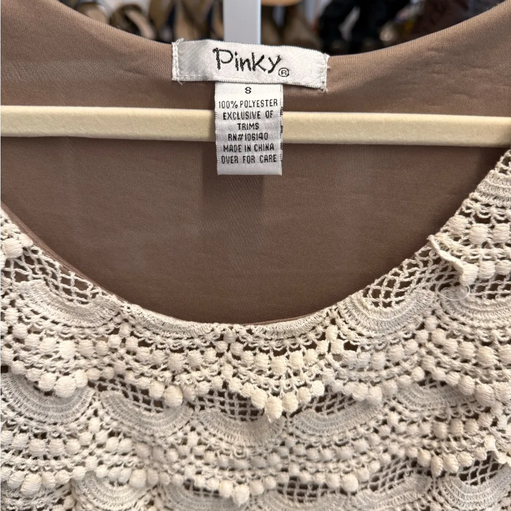 Pinky Cream And Beige Pleated Crochet Layer Midi Knee Length Dress Tan Size 8 - Image 3