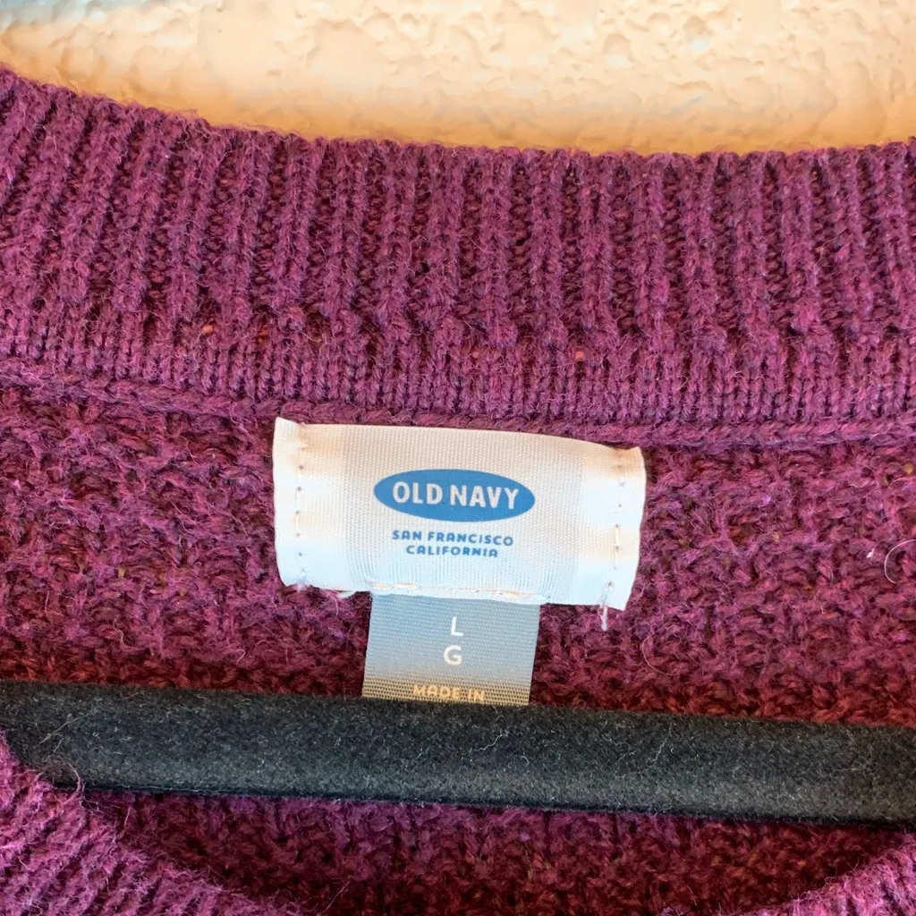 Old Navy Women's burgundy Crew Neck Sweater sz L winter causal texture fall - Image 2