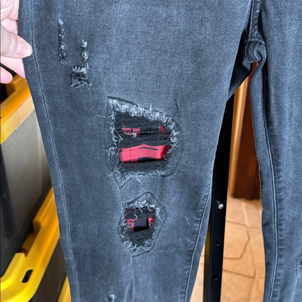 Judy Blue Black Destroyed Skinny Jeans Red Buffalo Plaid Patch Size 13/31 - Image 10