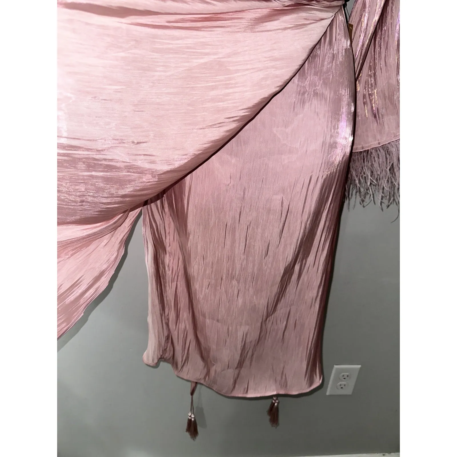 OPT MARDI WRAP V NECK‎ FEATHER LONG SLEEVE MIDI DRESS MILKSHAKE PINK NWT SIZE S - Image 6