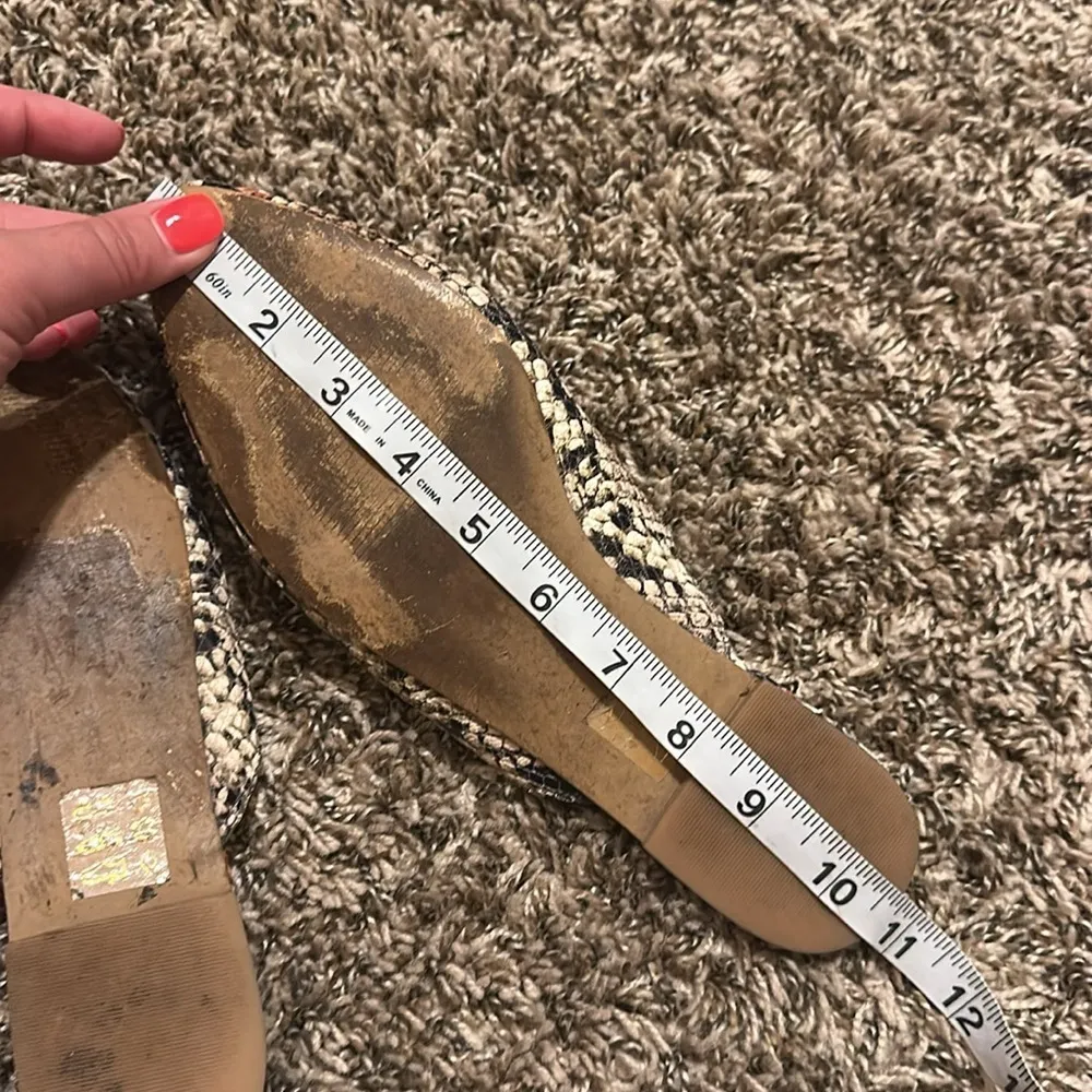 Madewell Remi Snakeskin Mules Flats Size 8 - Image 5