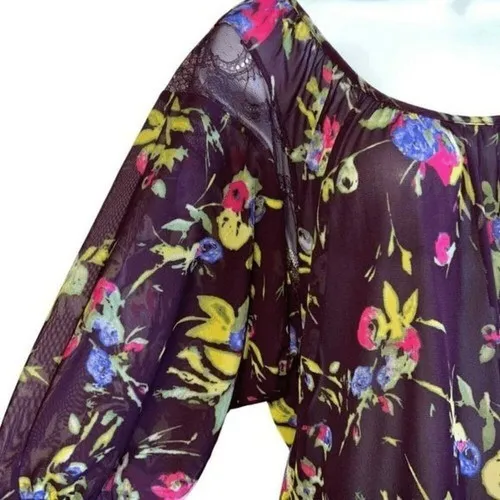 EXPRESS Dark‎ Purple Floral Semi Sheer Lace Trim Blouse NWOT Size M - Image 4