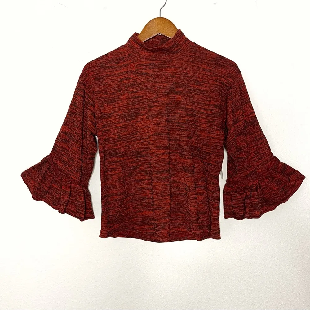 Roommates Women mock neck big bell sleeves red black top size M NWT - Image 3