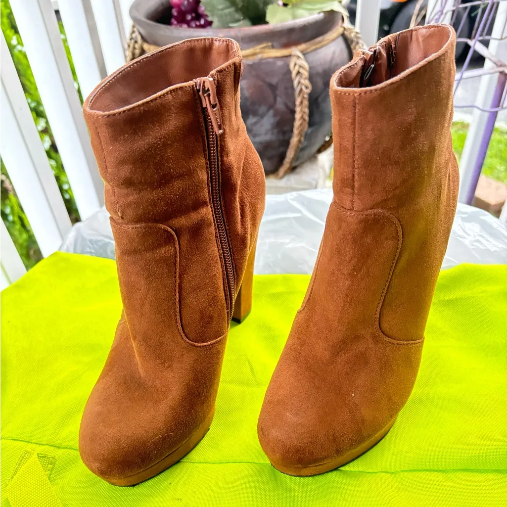 Mossimo Supply Co Boots Womens Ankle Bootie Heels Brown Size 7 - Image 2